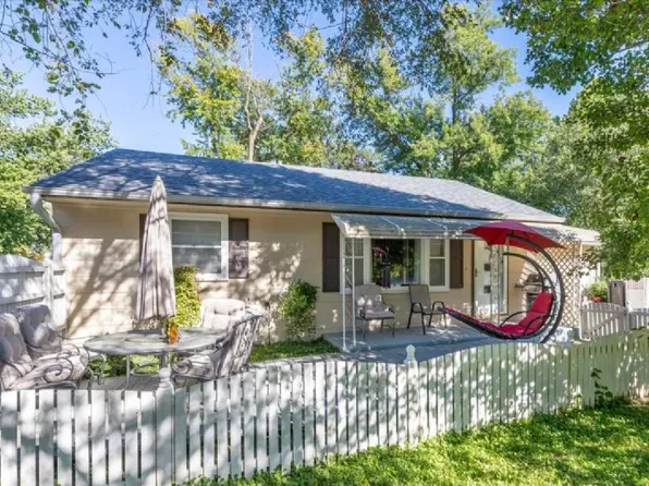 209 N Hazel St, Glenwood, IA 51534