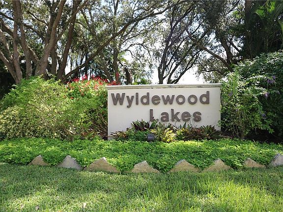 5th image of 5862 Wild Fig Ln