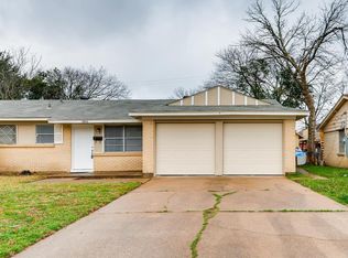 2211 Arcady Ln, Lancaster, TX 75134