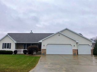 2458 Wilder St, Green Bay, WI 54311