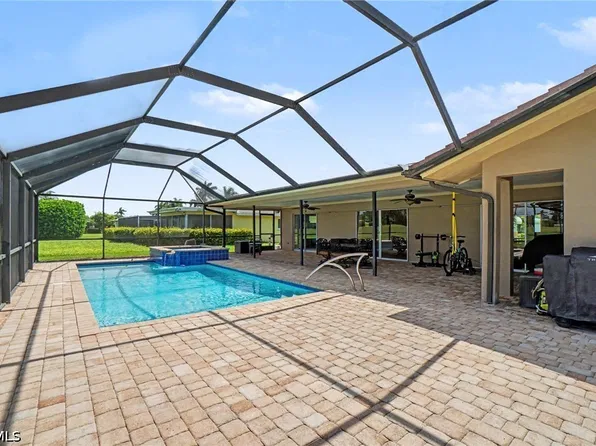 1493 Tredegar Dr, Fort Myers, FL 33919