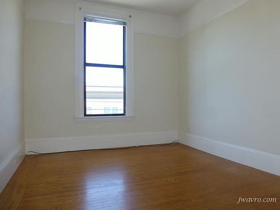 4th image of 2167 Greenwich St #A