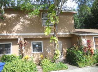 10111 Lake Oak Cir, Tampa, FL 33624