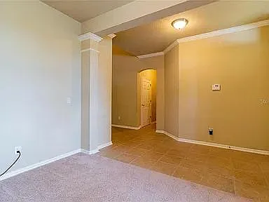 1475 Salisbury Dr — Photo 6