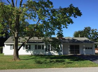 19 Carlton Dr, Queensbury, NY 12804