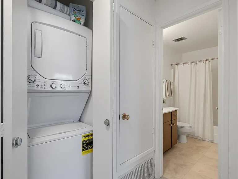 2456 W Bayshore Rd #10 — Photo 13