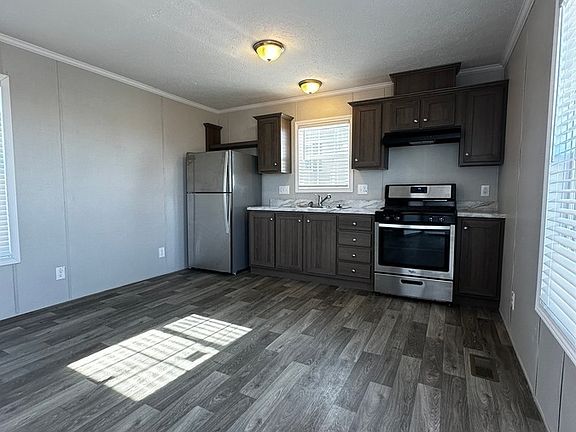5th image of 124 Safari Dr #124S
