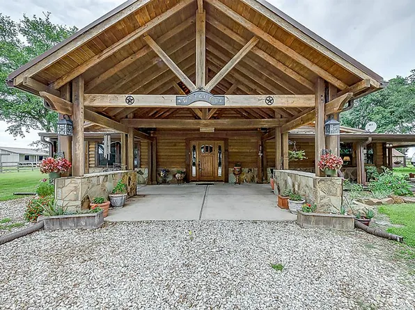 10226 Roesler Rd, Needville, TX 77461