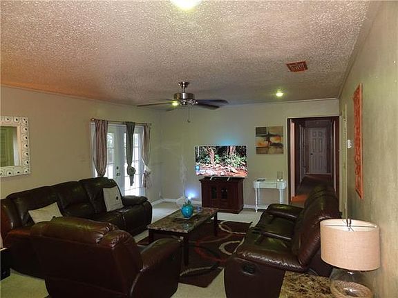4th image of 800 Gettysburg Pl