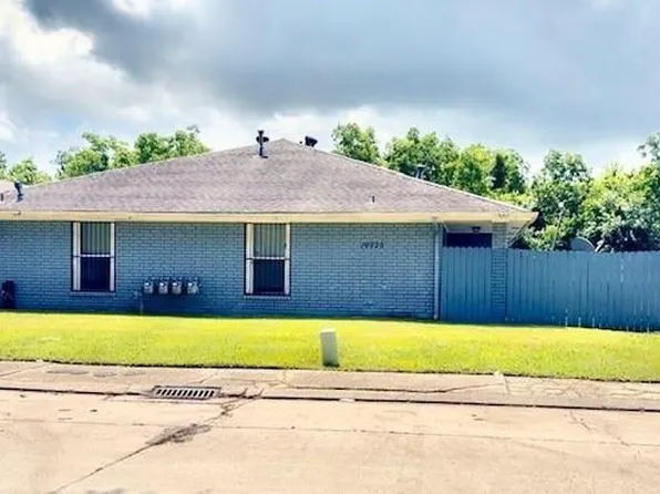 10920 Roger Dr, New Orleans, LA 70127