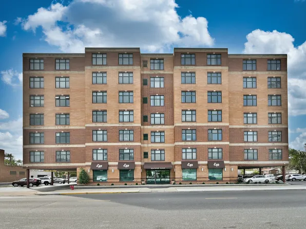 1930 N Harlem Ave APT 402, Elmwood Park, IL 60707