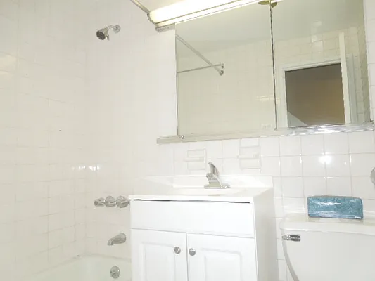 Rented by Ready Group | media 23