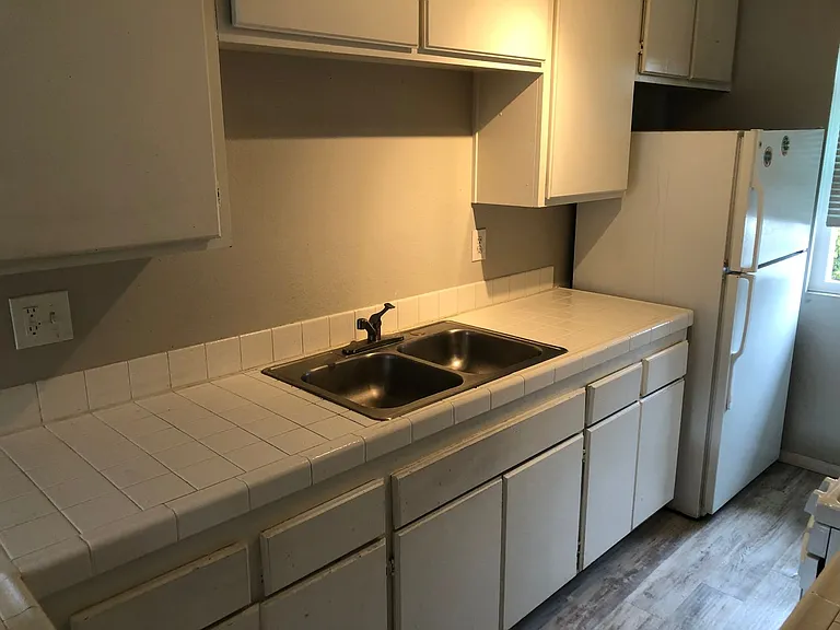 8082 Golden Ave #E — Photo 12
