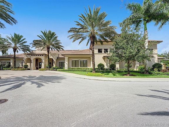4th image of 8781 Sydney Harbor Cir