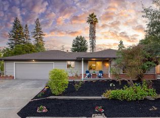 900 Dorthel Street, Sebastopol, CA 95472