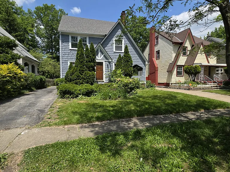 3953 Elmwood Rd — Photo 1