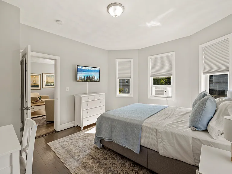 91 Ridge St #3 — Photo 9