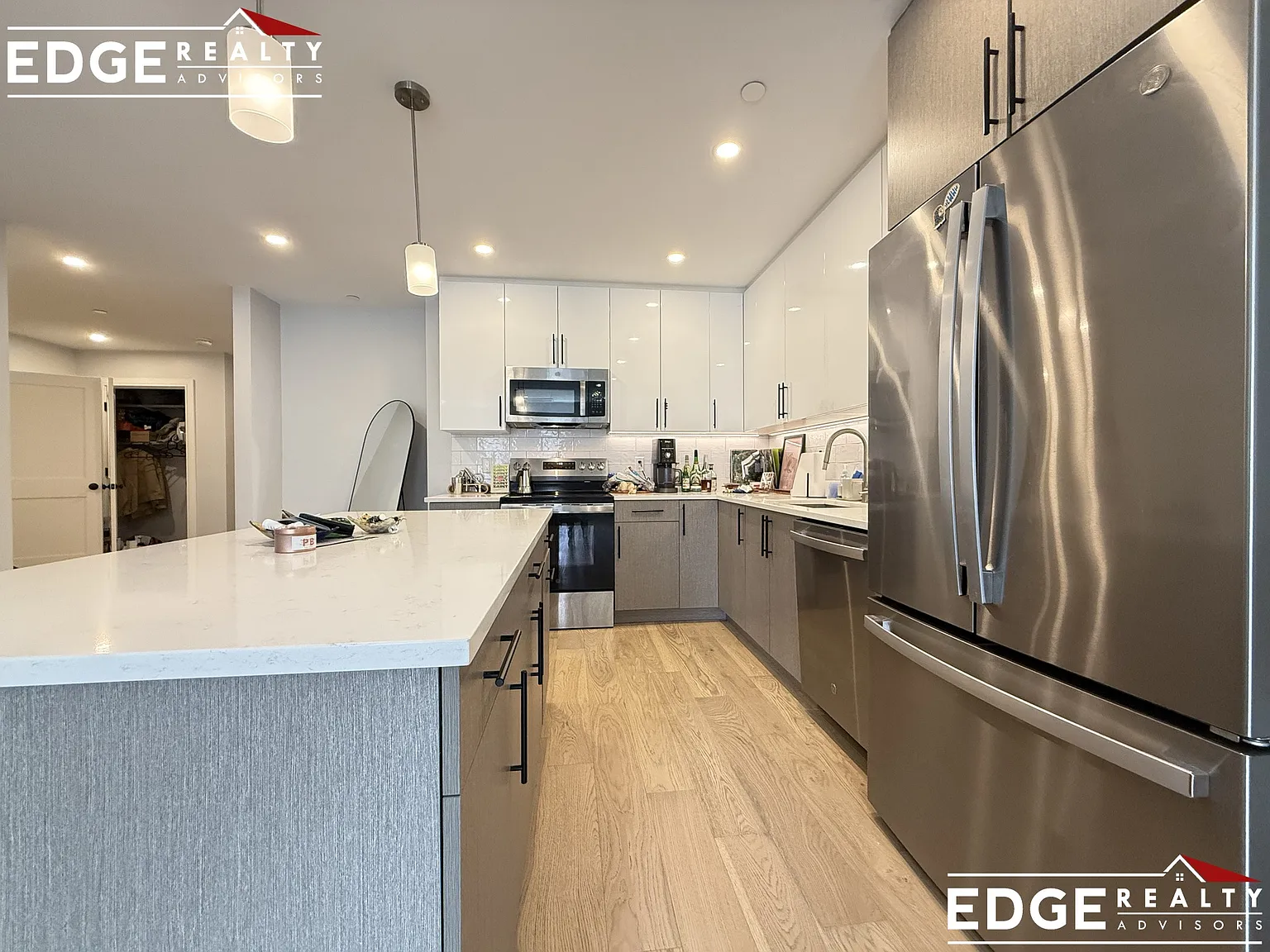 2 bed, 1150 sqft, $3,400 — Photo 3