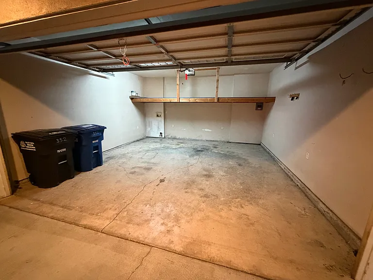 354 S Ferris Ave — Photo 10