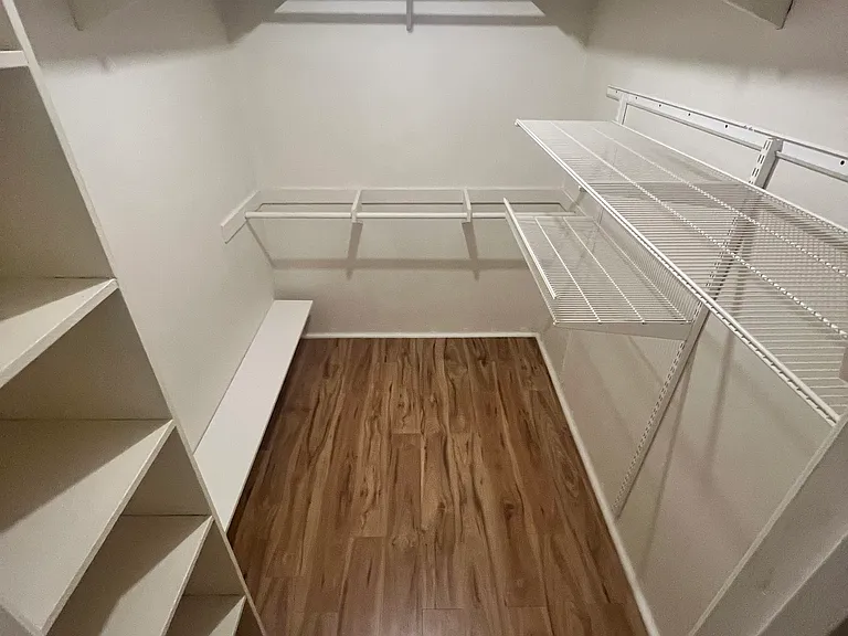 4651 Pico St #210 — Photo 6
