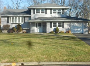 60 Conger Way, Clark, NJ 07066