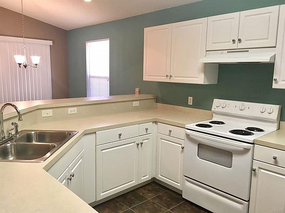 4th image of 5736 Charlene Dr