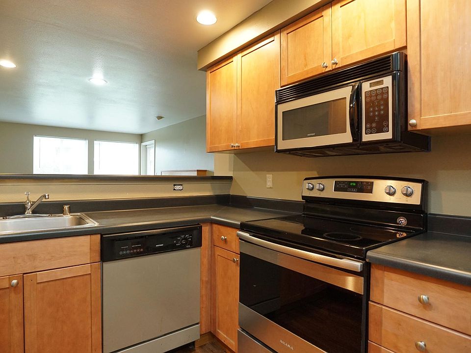 1st image of 26215 116th Ave SE #104