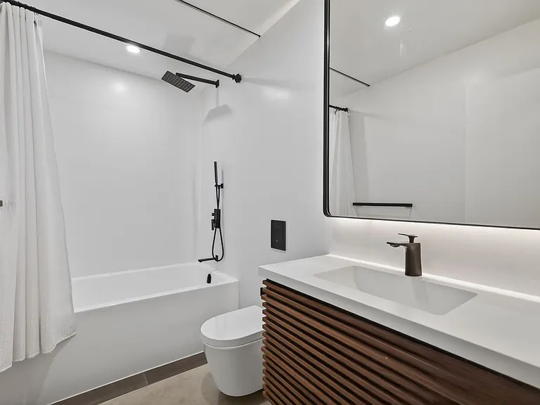 898 Explorer Ln — Photo 24