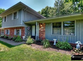 813 Maple View Ct, Indianapolis, IN 46217