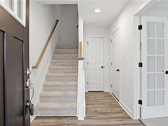 4th image of 1005 Serene Rd #101