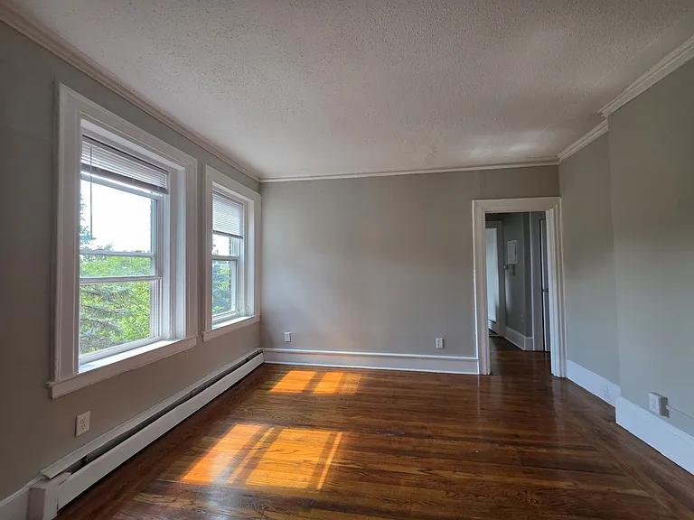 701 Howard Ave #4B — Photo 4