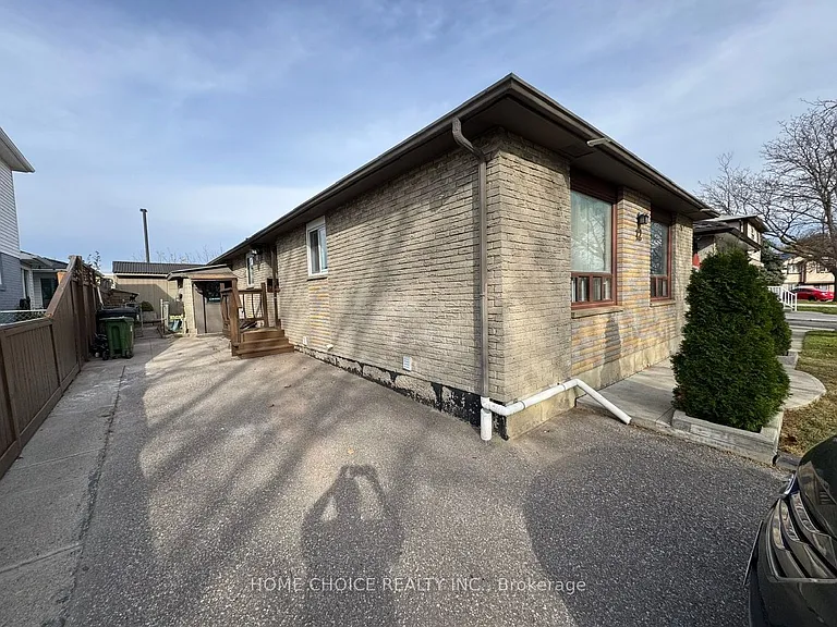 12 Sultan Pool Dr — Photo 3