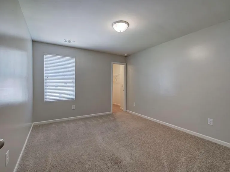 51 Stable Gate Dr — Photo 18