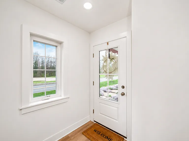 800 Gillian Ln #800 — Photo 25