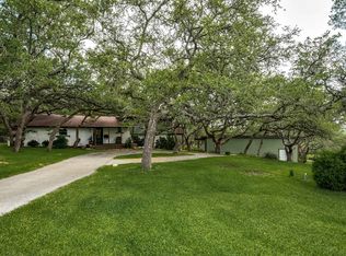 10116 Dos Cerros Dr, Boerne, TX 78006