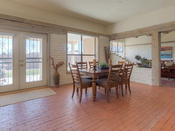 4th image of 2301 Chapman Ln NW