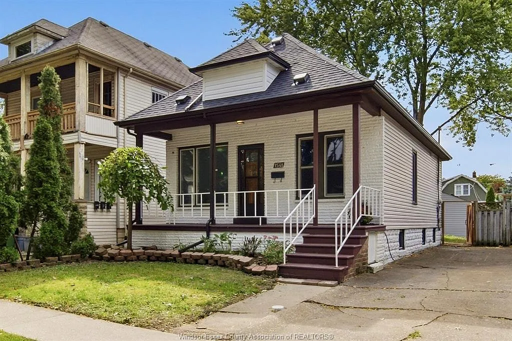 2 bed, 1.5 bath, $2,150 — Photo 2