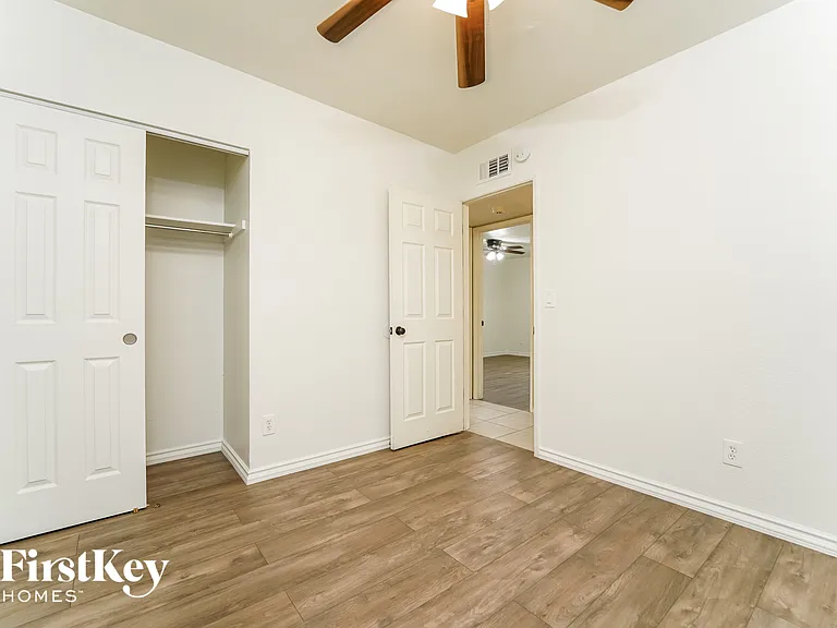6718 N Positano Way — Photo 11
