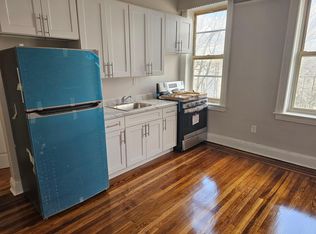 7933 Myrtle Ave #2R, Ridgewood, NY 11385