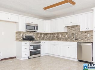 3543 Deerfield Dr, Birmingham, AL 35226