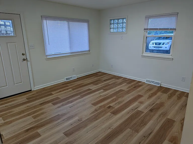 19 W Boxwood Ave — Photo 7