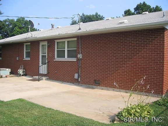 4th image of 3131 Princeton Dr