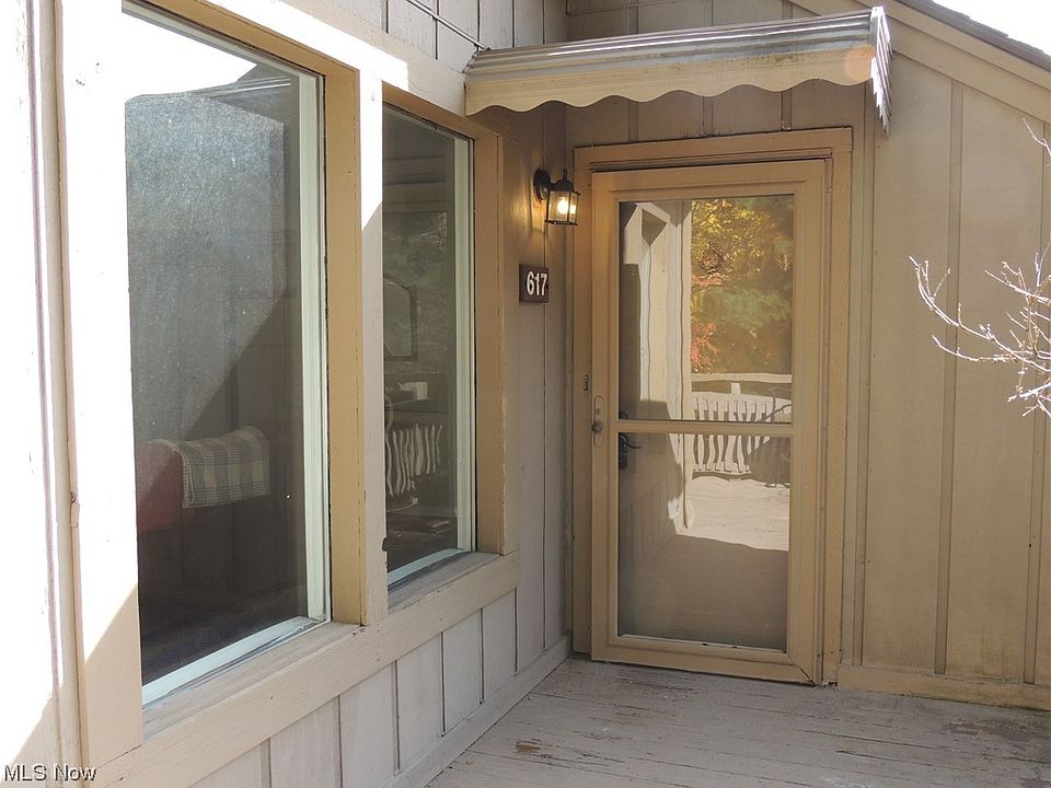 1st image of 617 Meredith Ln