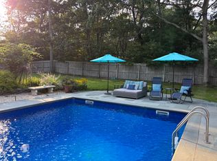 17 Columbine Ave S, Hampton Bays, NY 11946