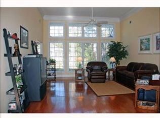 4 Galphin Ln, Savannah, GA 31411