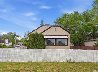 201 P AVENUE N, Saskatoon, SK S7L 2V6