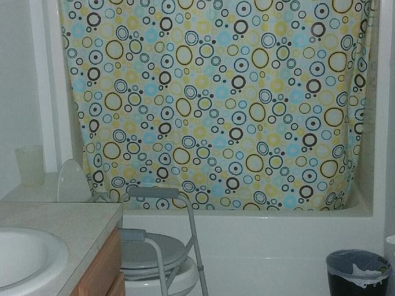 2nd image of 426 Bell Blvd S #428