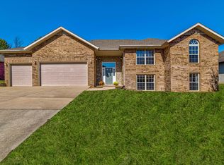 1309 W Timberview Rd, Nixa, MO 65714