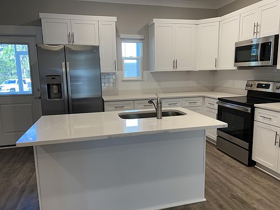5th image of 224 Date Palm Ln #1