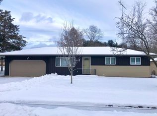 3121 Bellevue Pl, Two Rivers, WI 54241